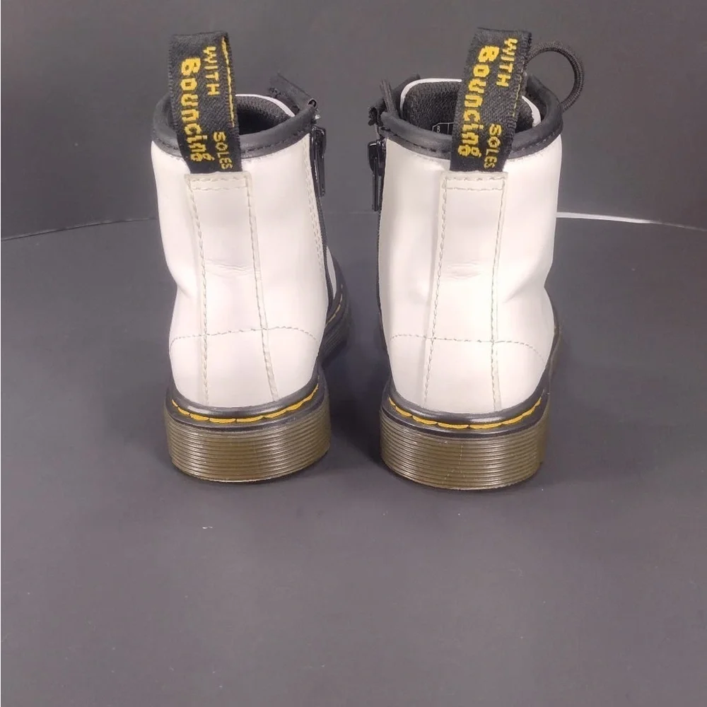Dr. Martens classic leather